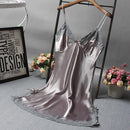 Camisola Feminina em Cetim com Renda