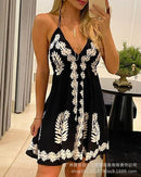 Vestido Feminino Curto – Halter Estampado com Costas Nuas