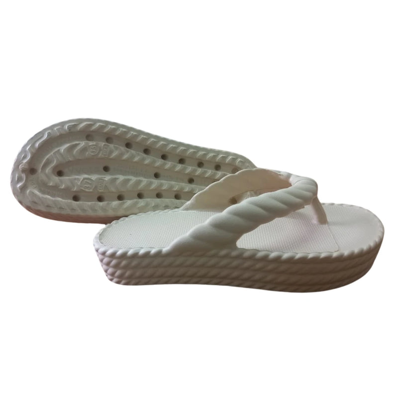 👣 Chinelo Ortopédico Cloud – Plataforma Macia e Confortável